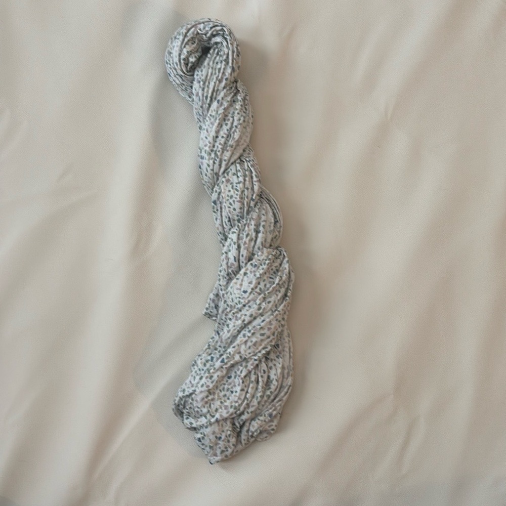 Elegant Floral Women's Scarf